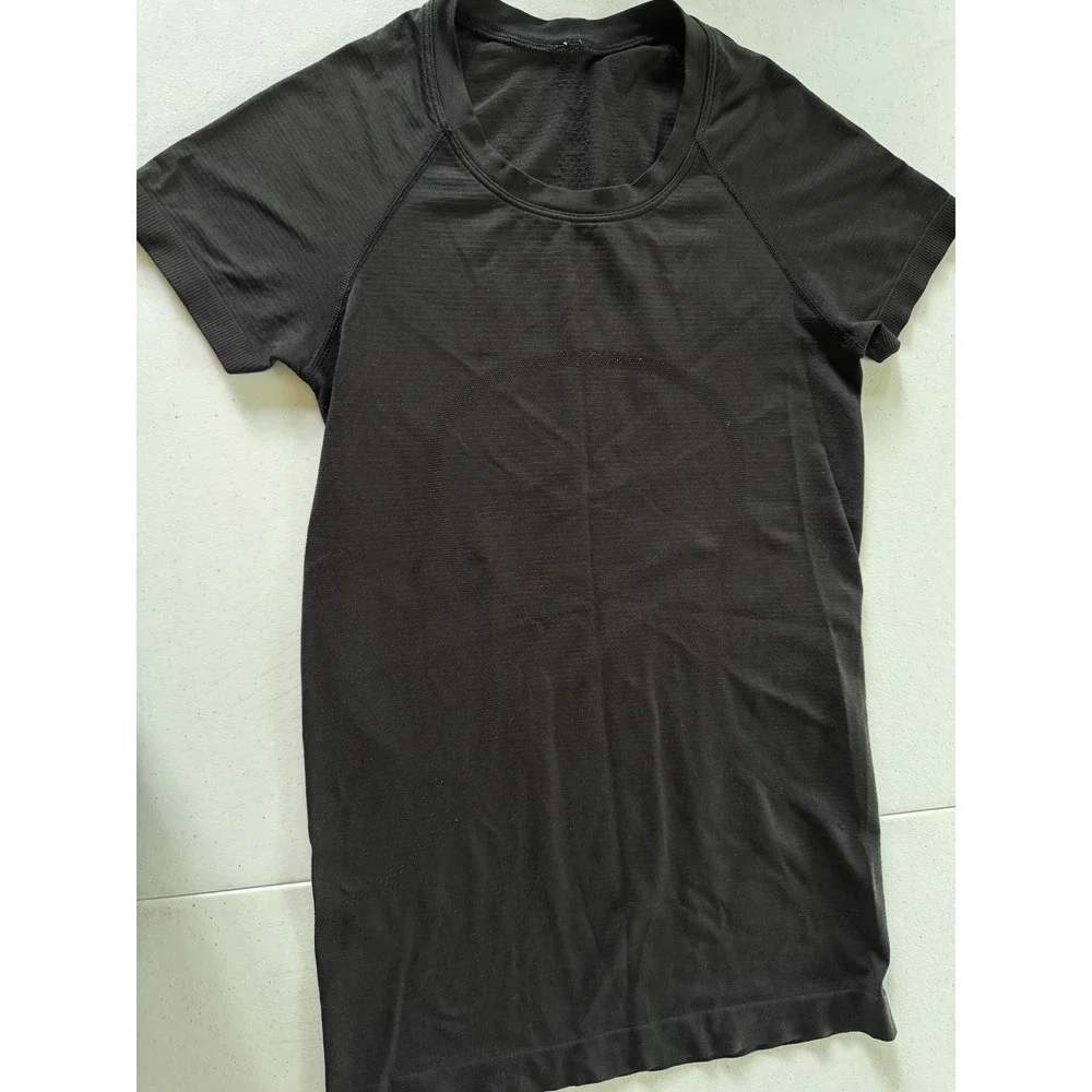 Lululemon Swiftly Tech Short Sleeve 2.0 Shirt Black Crew Neck Activewear Top